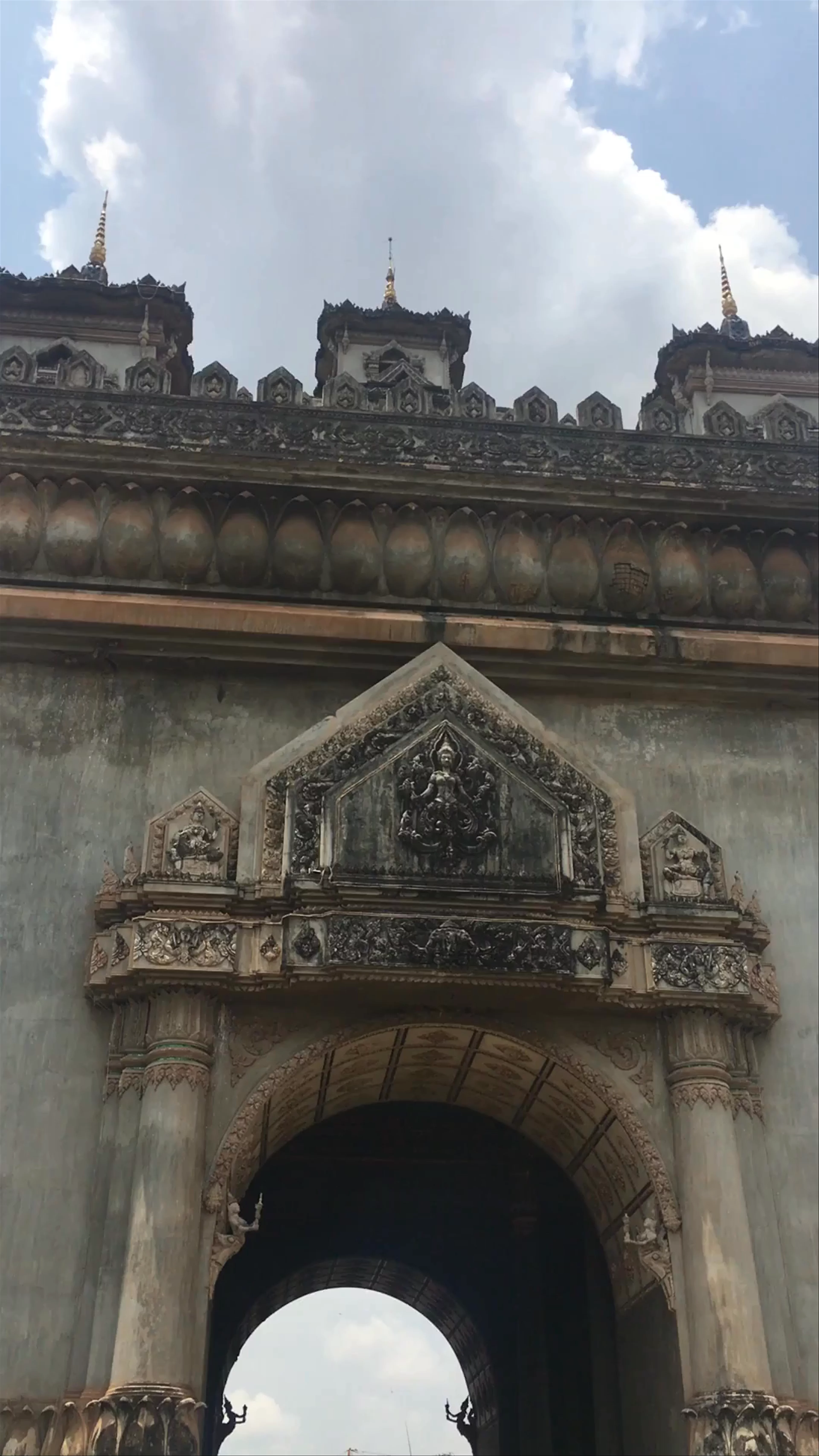 Patuxay Monument