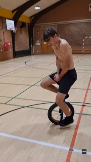 riu submission: switch flip