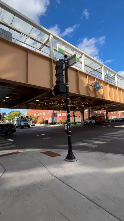 CTA Damen Green Line - The area - Metro Stations Near Me - Chicago, Illinois