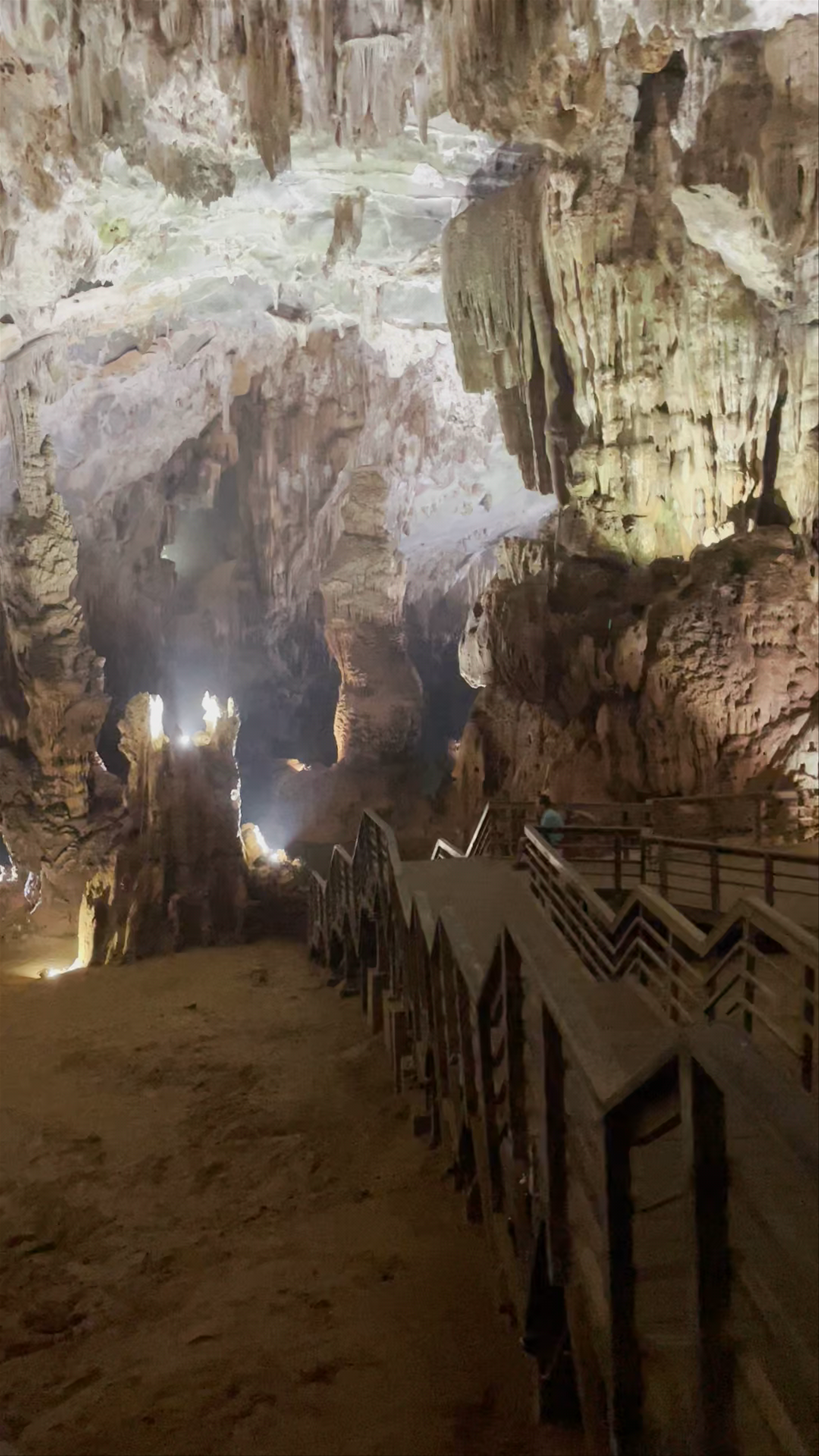 Tien Son Cave
