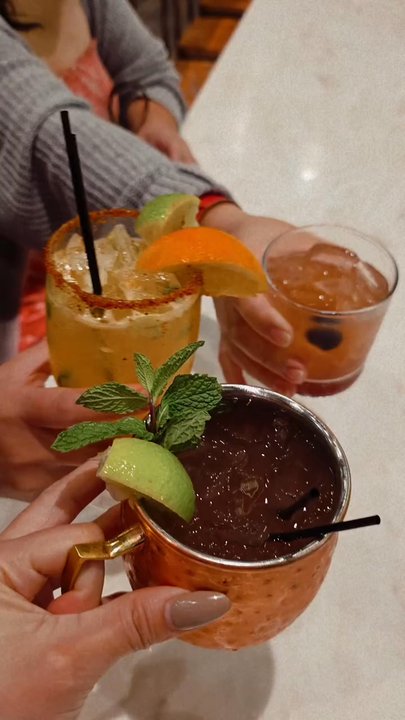 Barnwood - Manteca - White Peach Old Fashioned, Fiery Mango Margarita,  Blood Orange Mule - Barbeque Near Me - Manteca, California