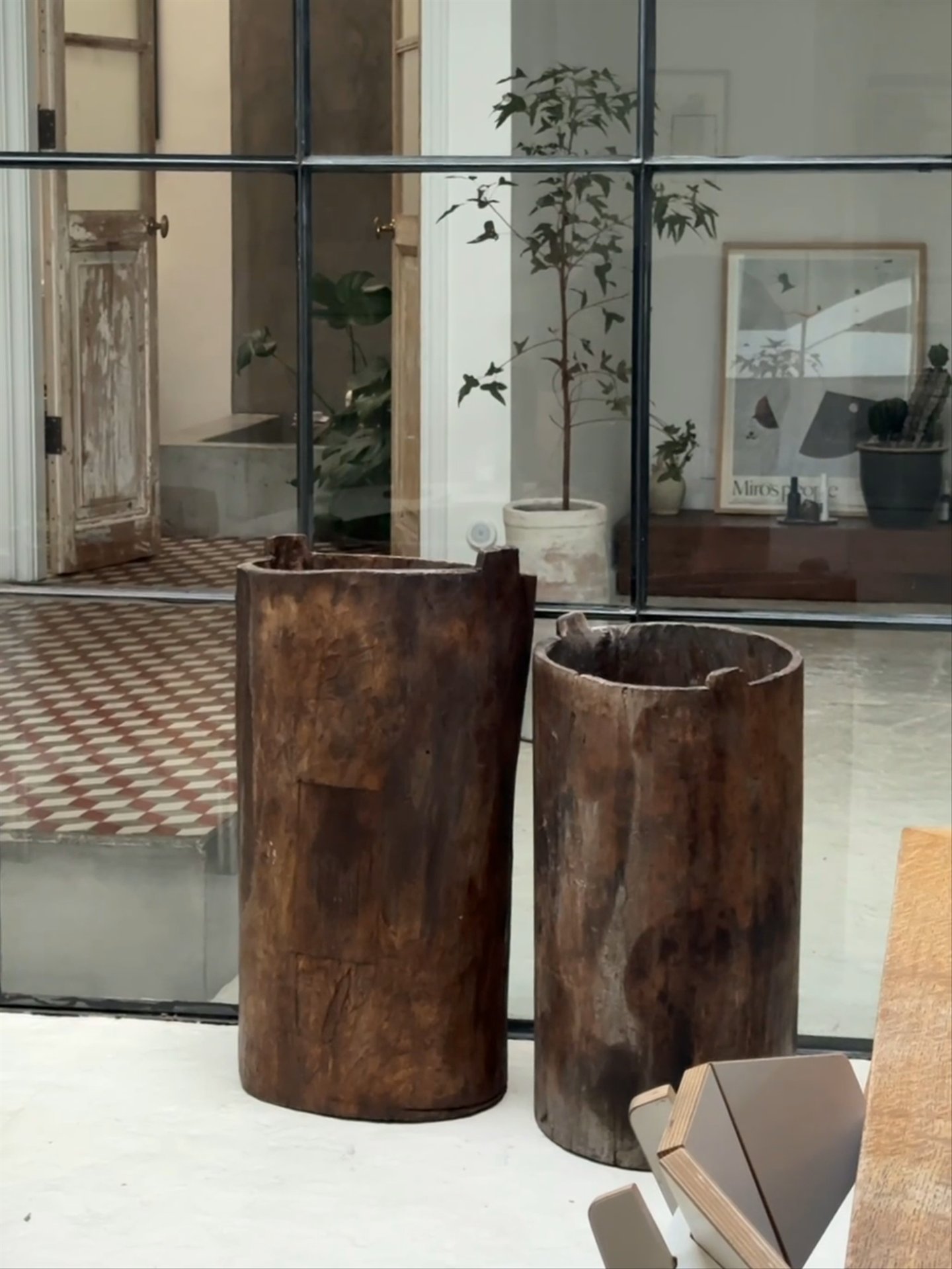 Chinese Wheat Pot - Dark
