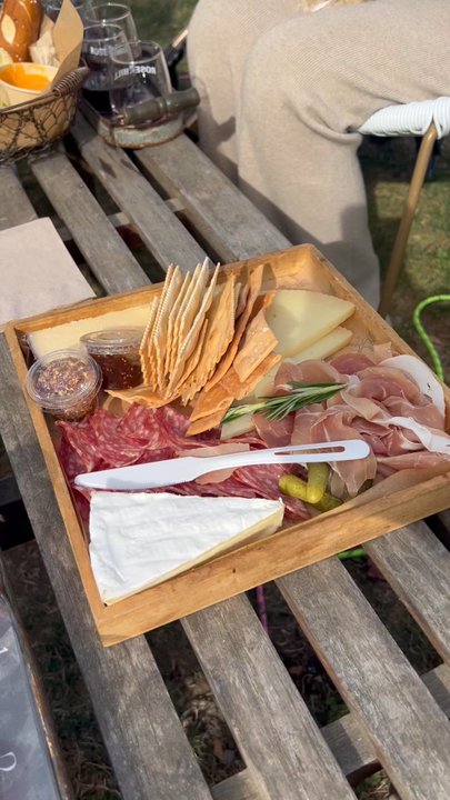Rose Hill Vineyards - Wine Tasting Room Near Me - Mattituck, New York