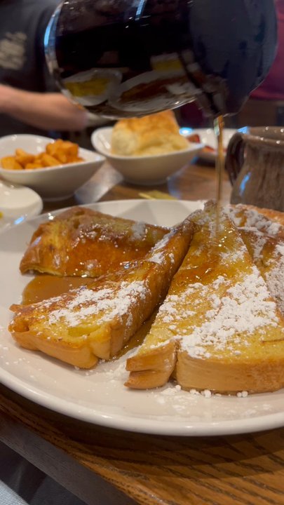 Another Broken Egg Cafe - American Near Me - Austin, Texas