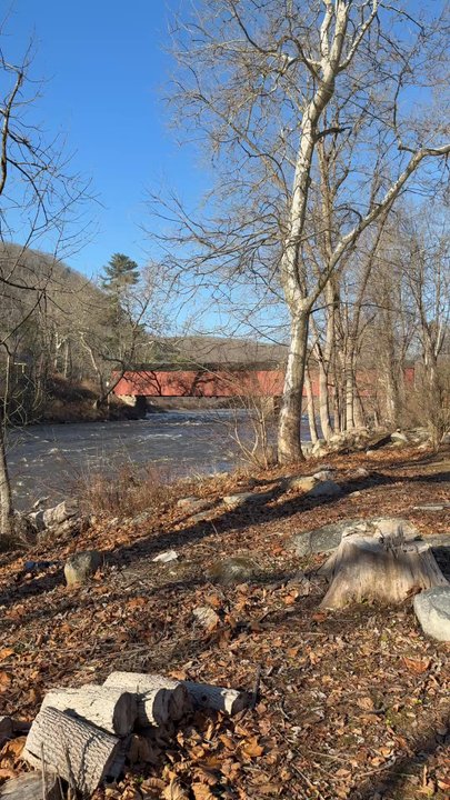 The Pink House - Covered bridge - Breakfast & Brunch Near Me - Cornwall, Connecticut