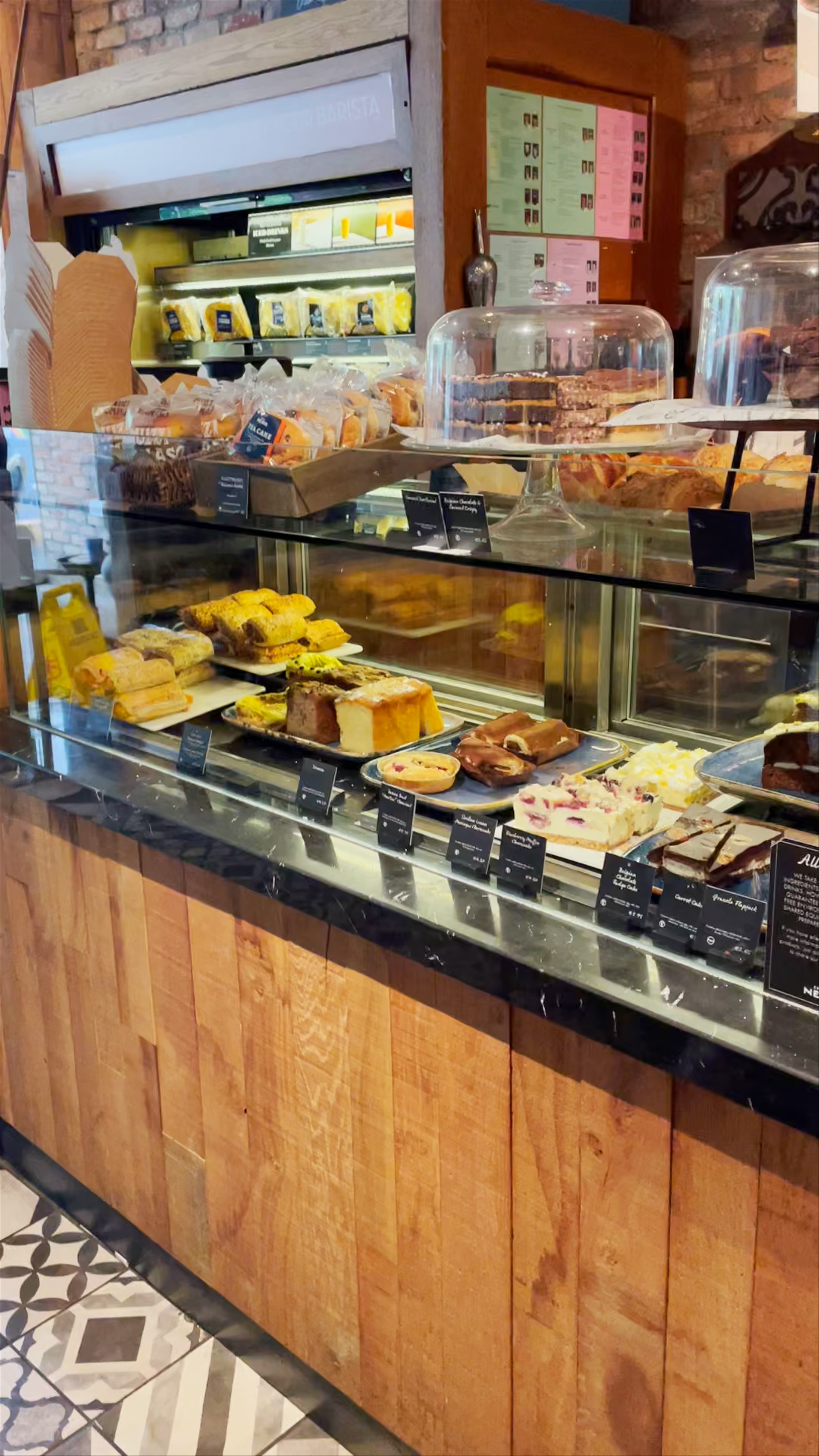 Cozy Artisan Bakery Experience at Caffè Nero in Dublin 1
