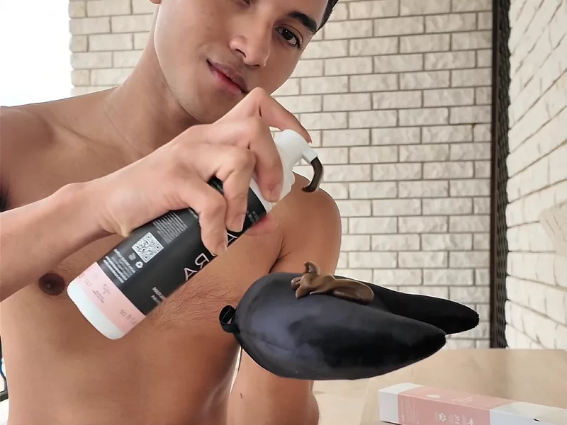 Aura Bronze Tanning try on