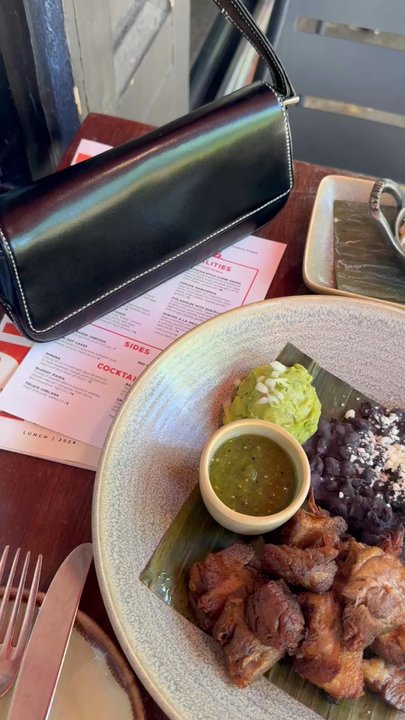 Frontera Grill - Carnitas, gulf-style white rice, tortilla soup, Mexican hot chocolate - Mexican Near Me - Chicago, Illinois