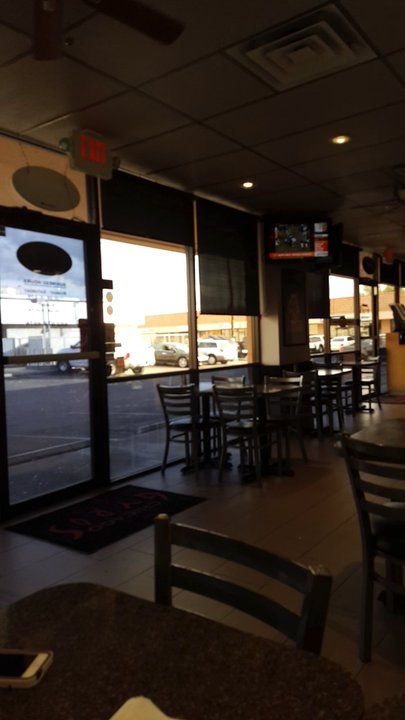 Chicago Gyros - Inside lounge setting - Greek Near Me - Phoenix, Arizona