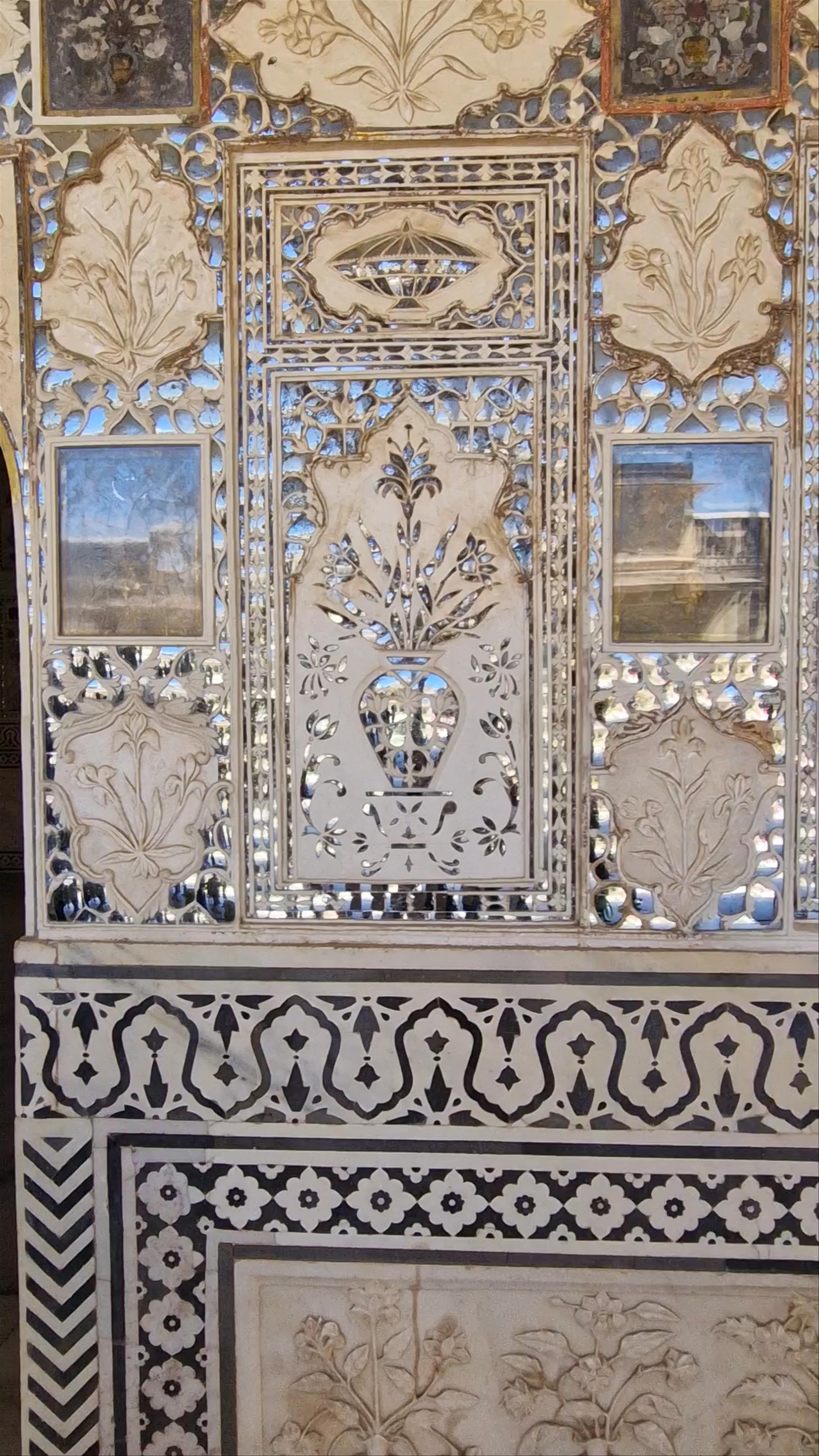 Sheesh Mahal: The Enchanting Mirror Palace of Amber Fort, Jaipur