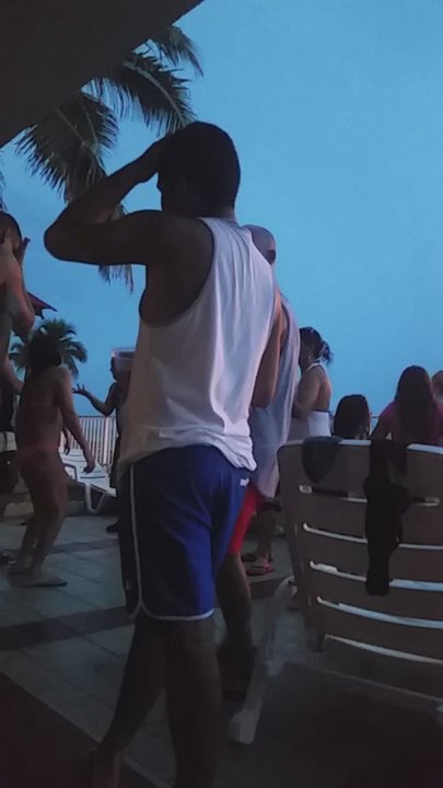 Diane Oceanfront Suites - Drunks out of control at the Diane Motel! - Hotels Near Me - Hollywood, Florida