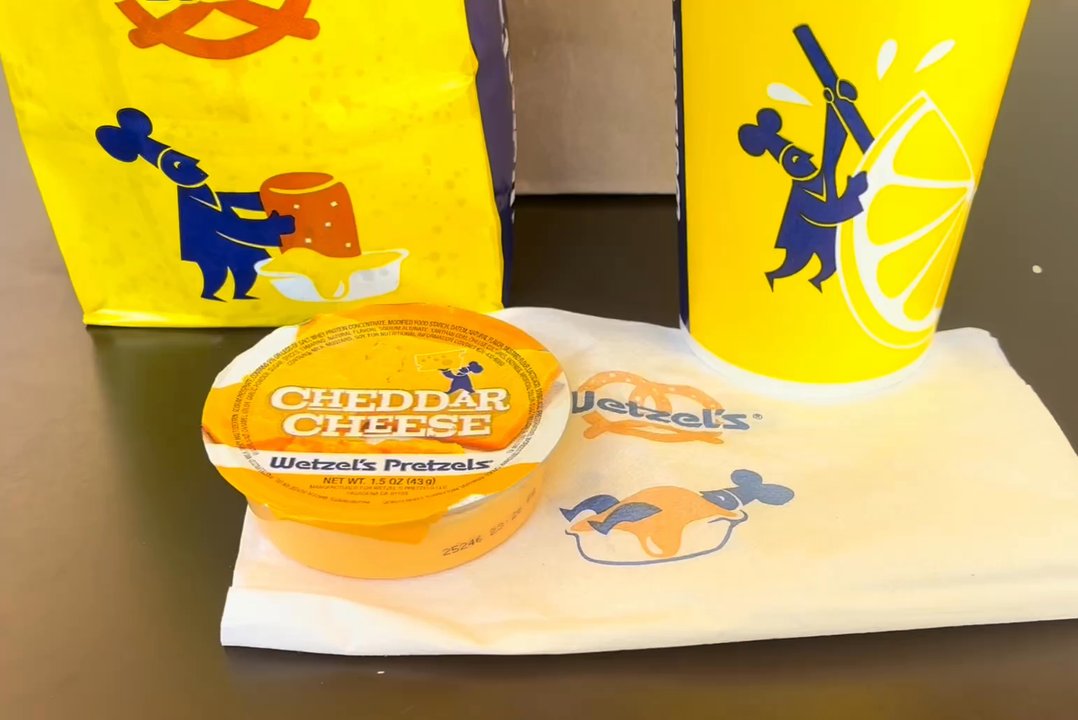 Wetzel's Pretzels - Wetzel Bitz w/ Cheddar Cheese was Delicious! - Pretzels Near Me - Fort Worth, Texas