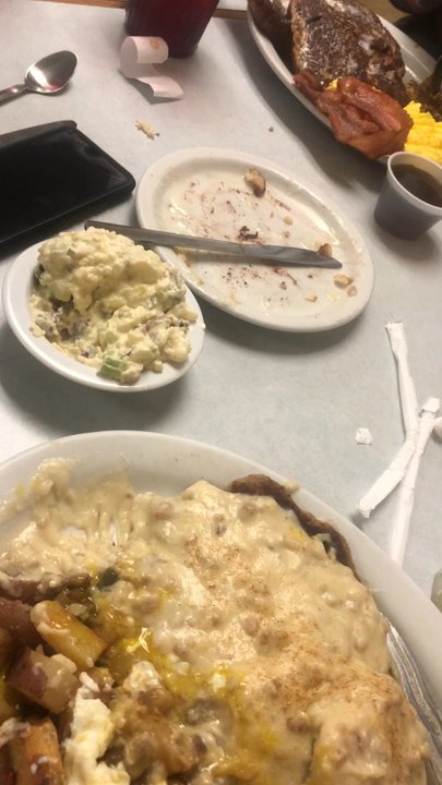 Sweetpeas - Food is amazing ! Had to wait for about 40 mins ! One cook ! Full house ! Staff is amazing !! - Breakfast & Brunch Near Me - Auburn, California