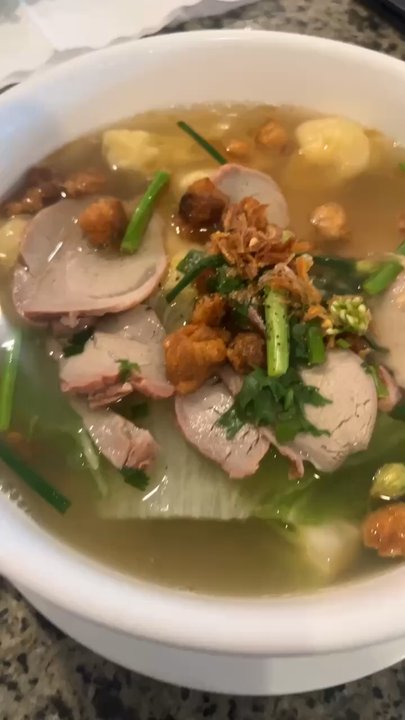 Grilled Ginger - C3. Hoành Thánh Mì Xá Xiu - Wonton Egg Noodle Soup - pretty mid - added hoisin, soy sauce, and salt :/ - Vietnamese Near Me - Fayetteville, North Carolina