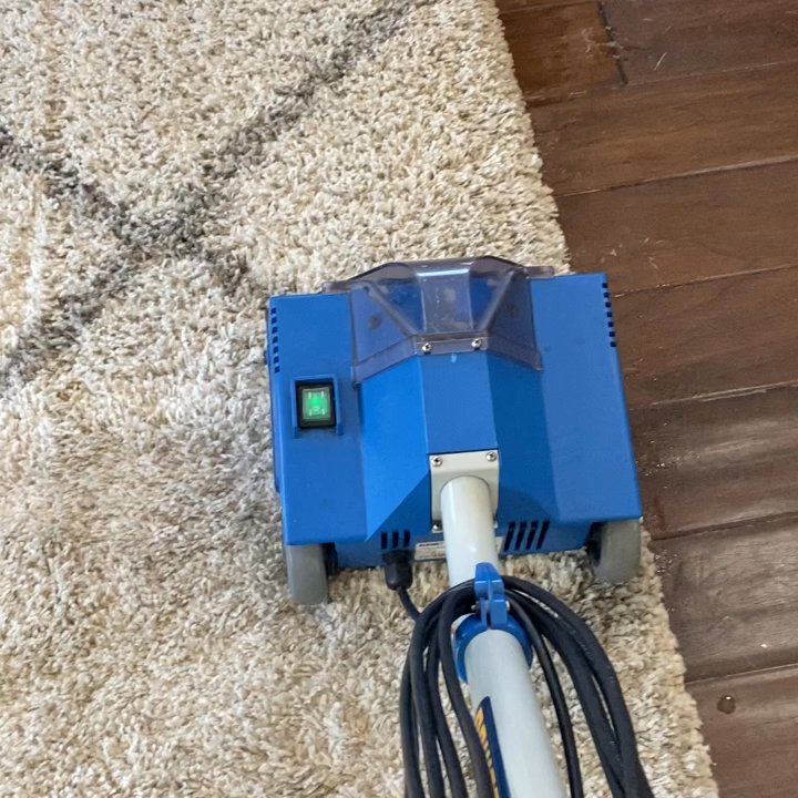 The Master's Touch By Brian - Using the edic powermate wand. - Carpet Cleaning Near Me