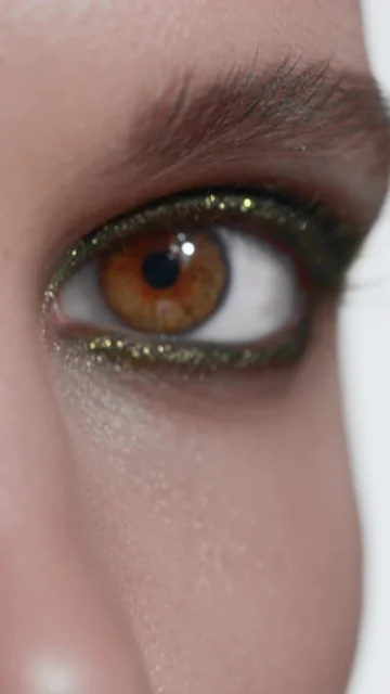 Victoria Beckham Beauty - © Artlist