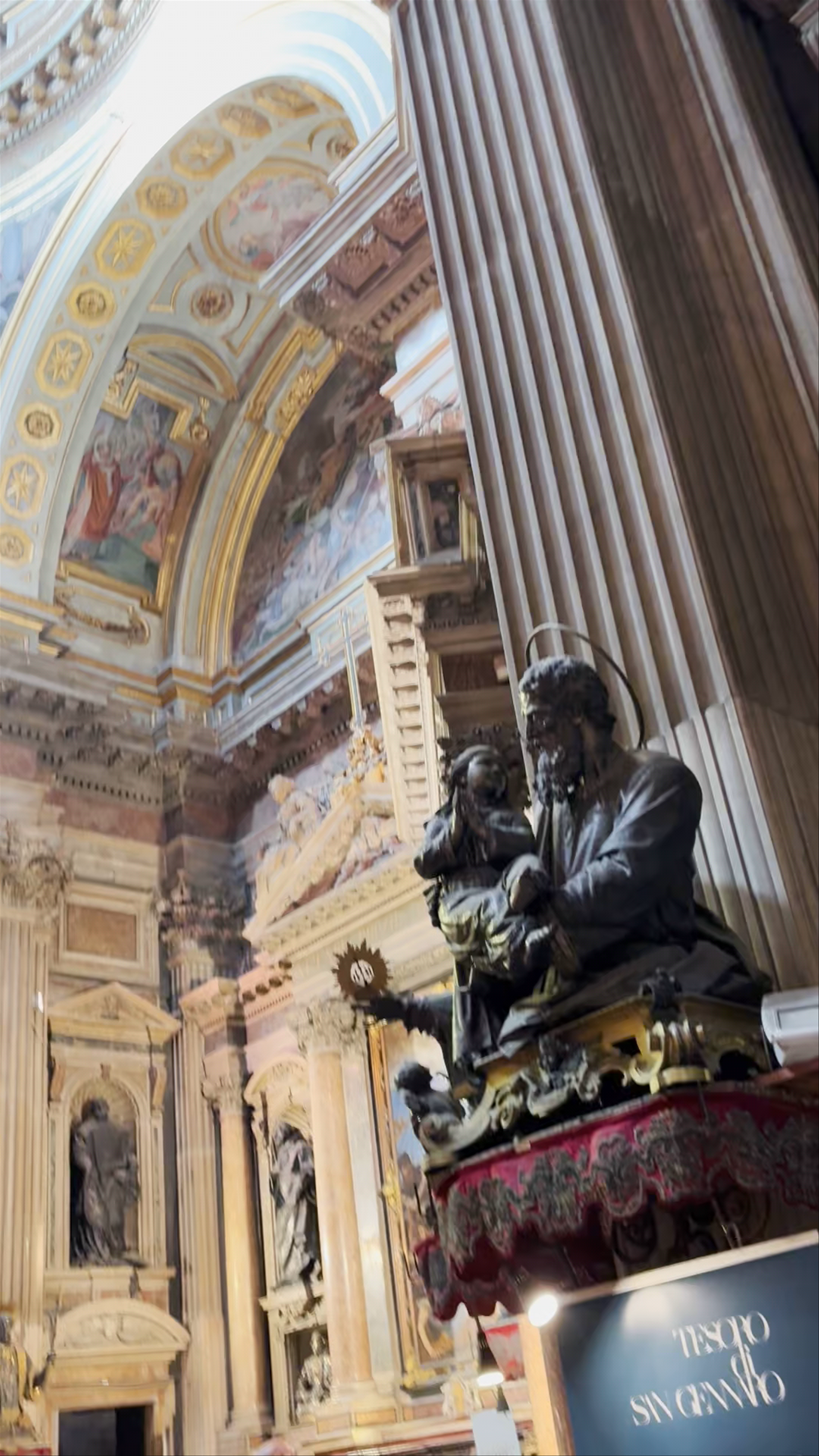 Duomo di Napoli: Baroque Splendor in Naples Cathedral