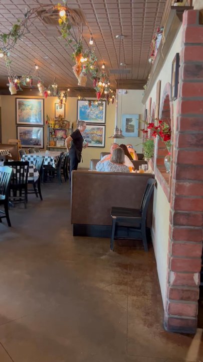 Old Town Spaghetti Store - Main dining area - Italian Near Me - Jackson, Tennessee