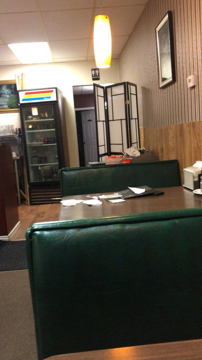 Spicy Chili Pho - Seating - Vietnamese Near Me - Aurora, Colorado