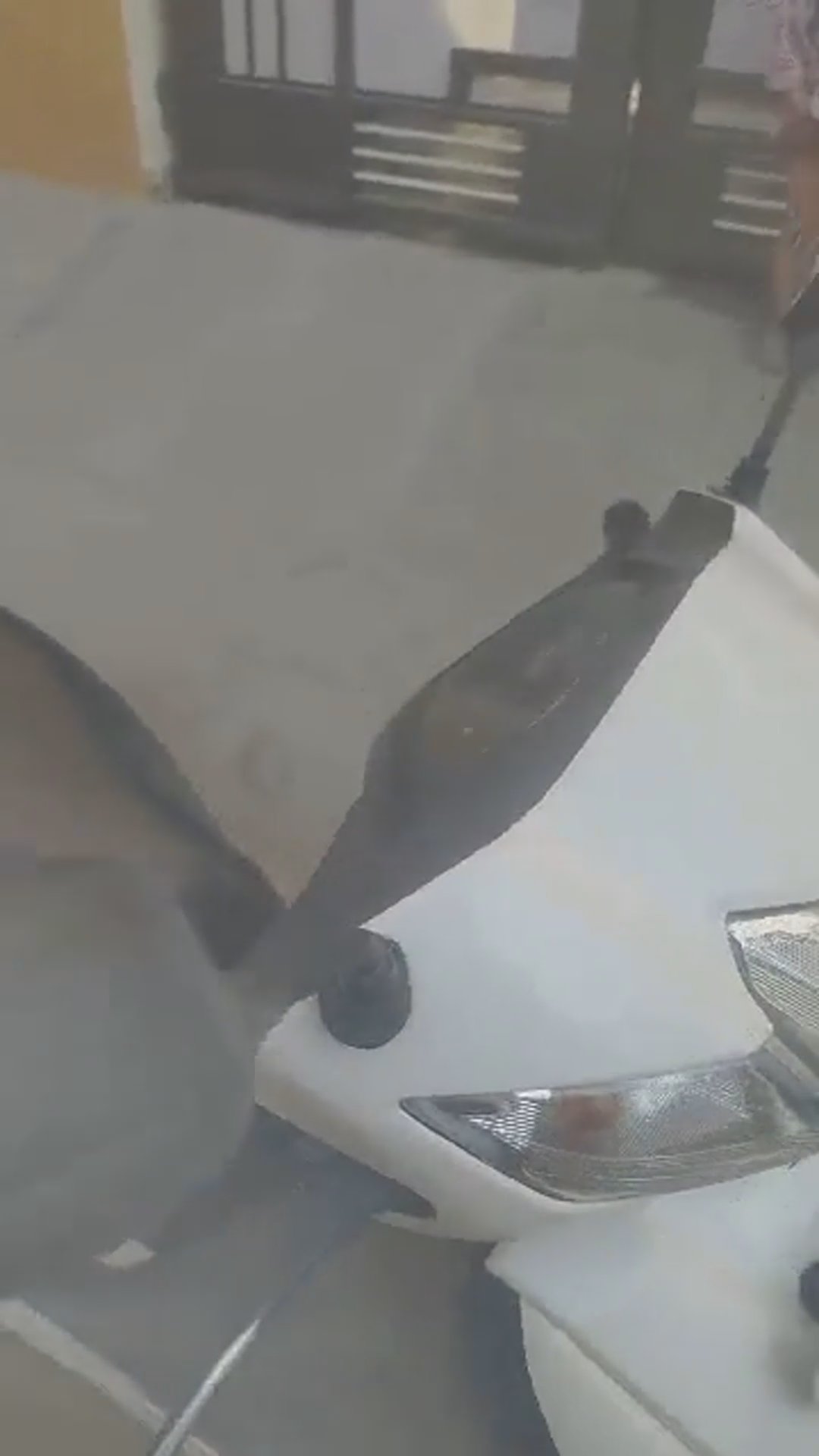 Walk-around video thumbnail