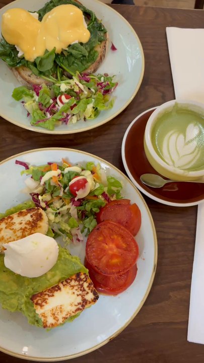 Salt & Pepper - Cafes Near Me - London, XGL