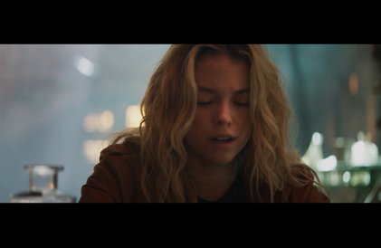 Pré-bande-annonce en anglais