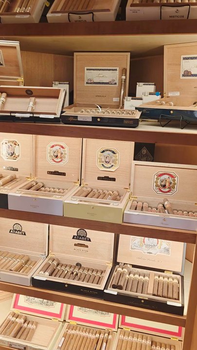 Cigars on 35 - Cigar Bars Near Me - Lewisville, Texas