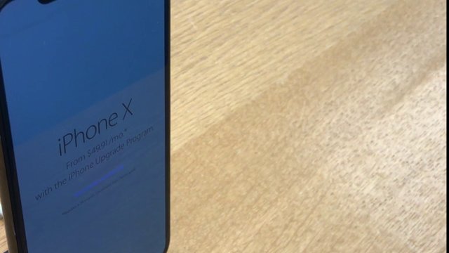 iPhone X display screen