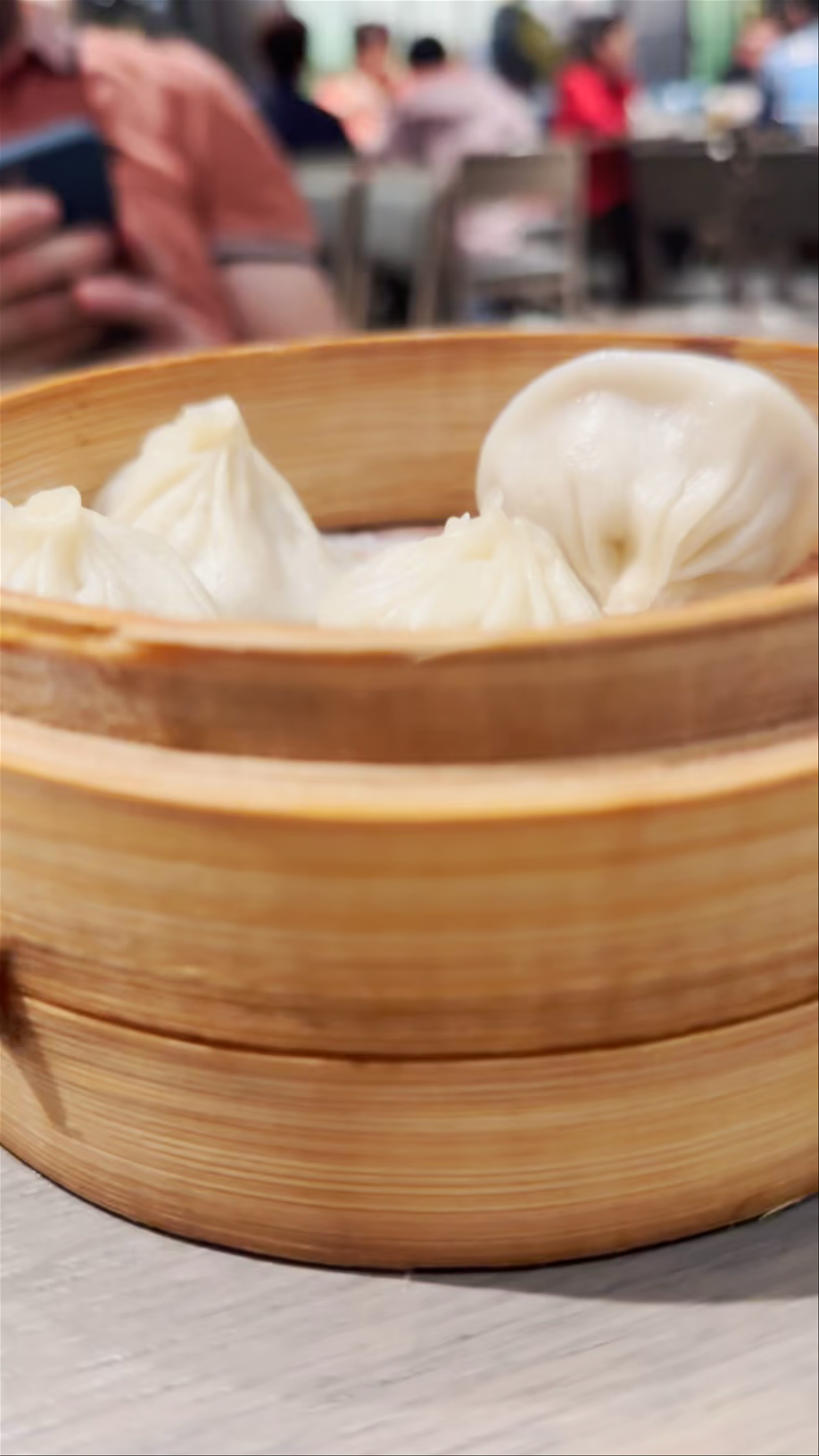 Shanghai Lao Lao: Authentic Dim Sum Experience in Tsim Sha Tsui, Hong Kong