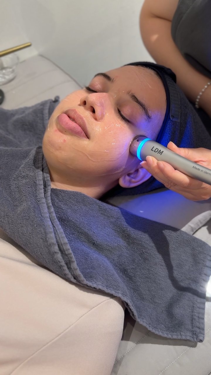 Gabriela Goncalves dos Santos Goncalves — Treatment Review at Seoul SY Dermatology