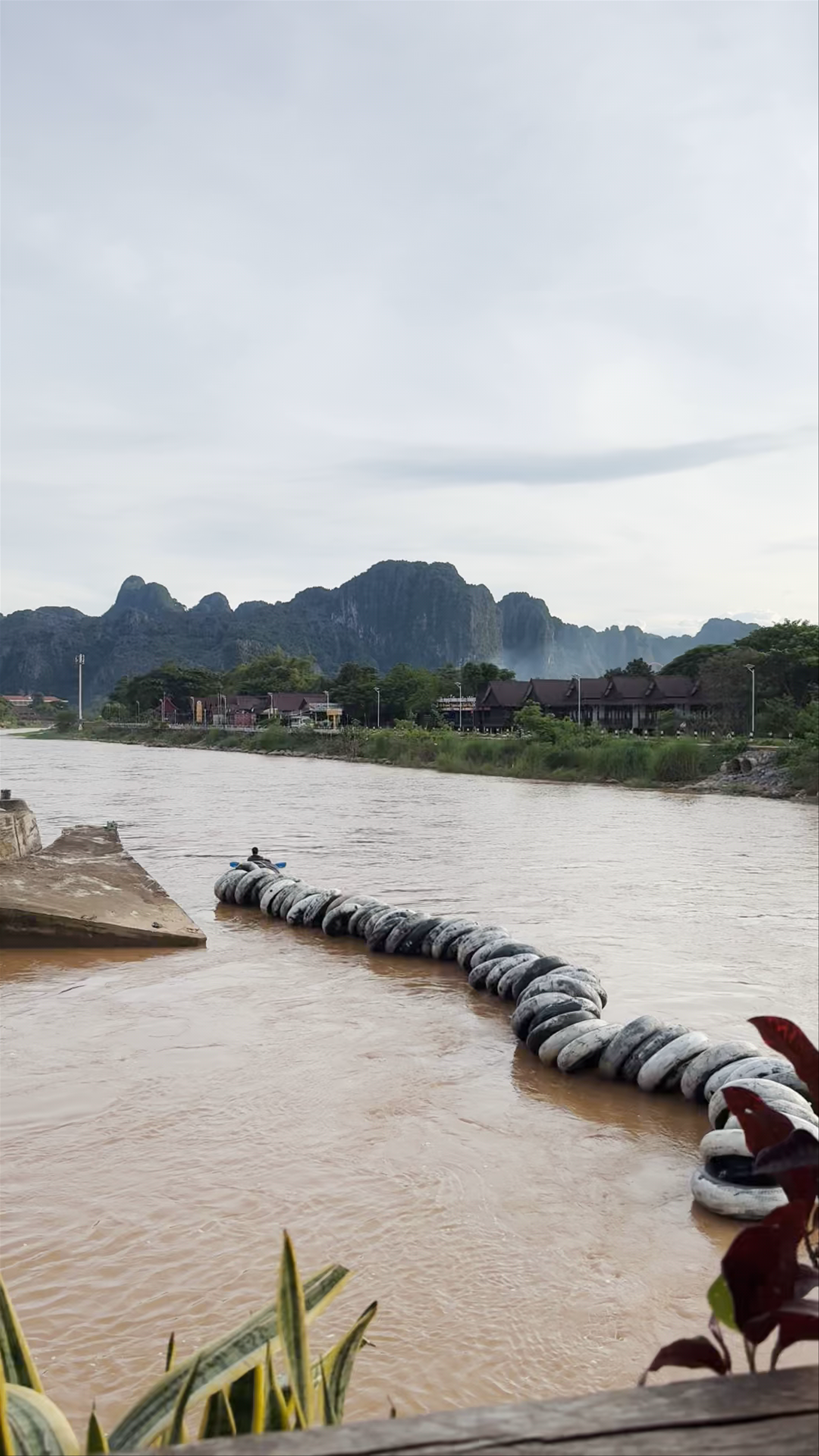Tubing Bar DonKlang Sangsavang Vang Vieng