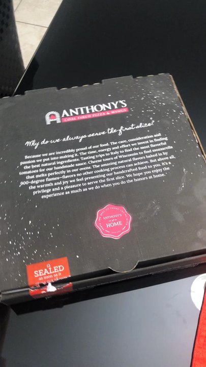 Anthony's Coal Fired Pizza & Wings - this is takeout but SO GOOD??????? YUKMMMMYMEKSJMDNcmf ‍‍‍‍‍‍‍ - Pizza Near Me - Kendall, Florida