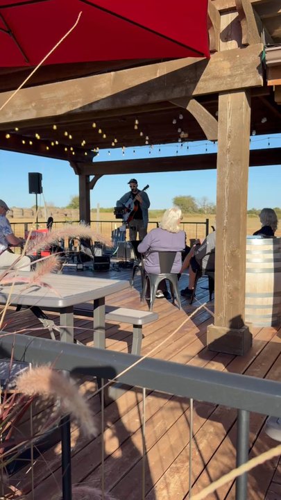 Bridging Vines Winery and Brewery - Awesome music on the pergola deck - Wineries Near Me - Yukon, Oklahoma