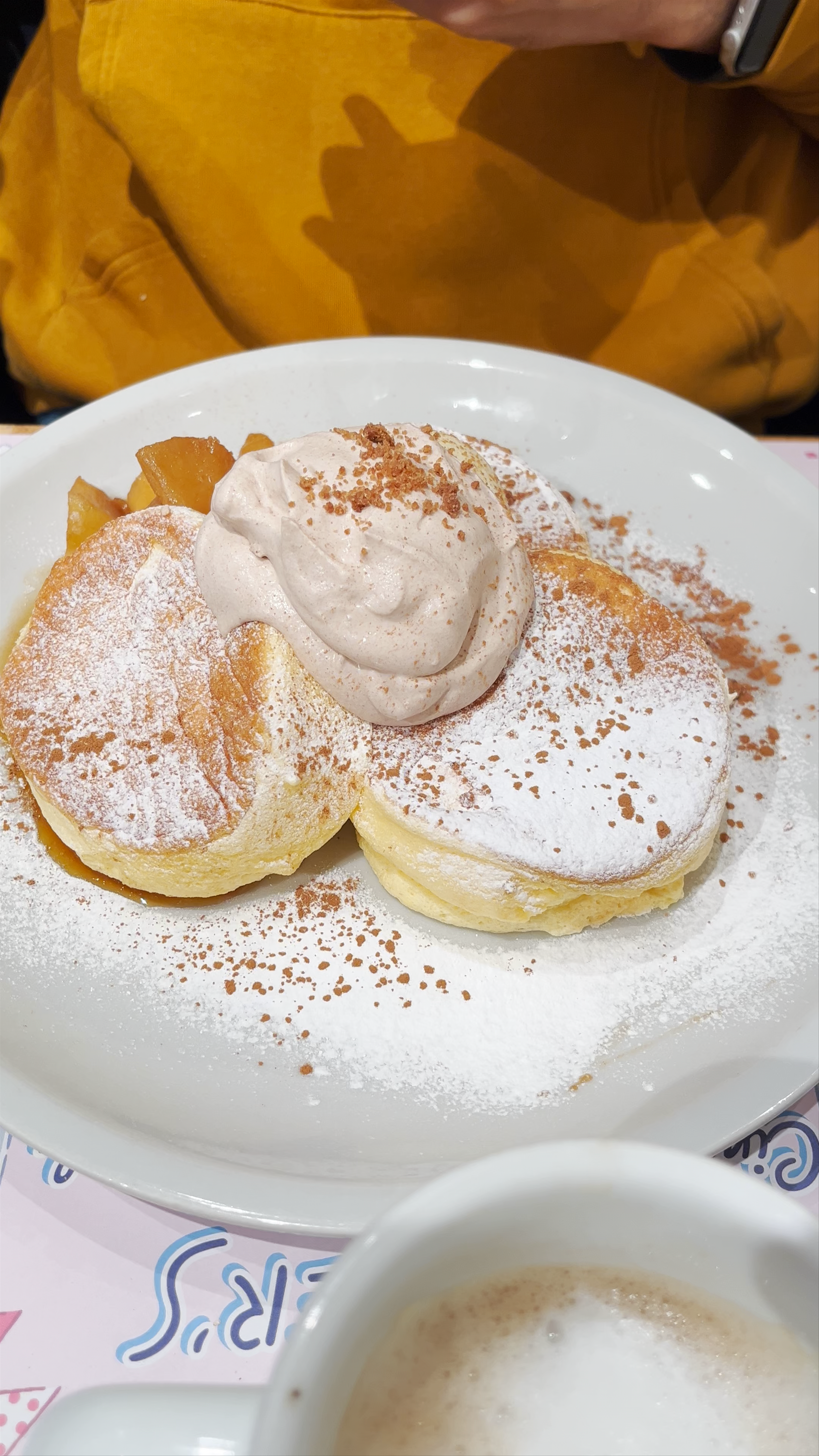 Fluffy Pancakes & Cozy Cafe Vibes at Flipper's Shibuya, Tokyo