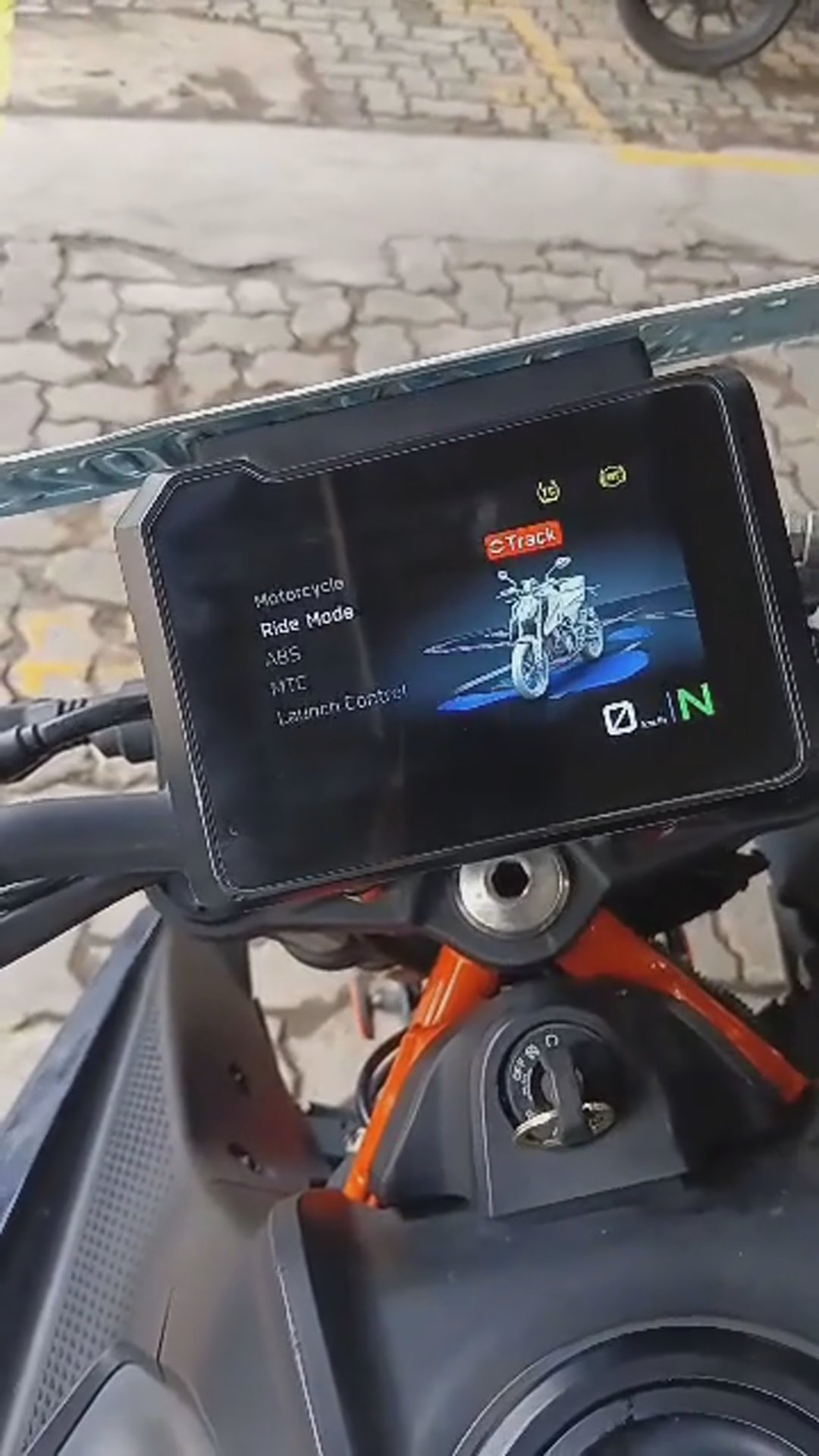Walk-around video thumbnail