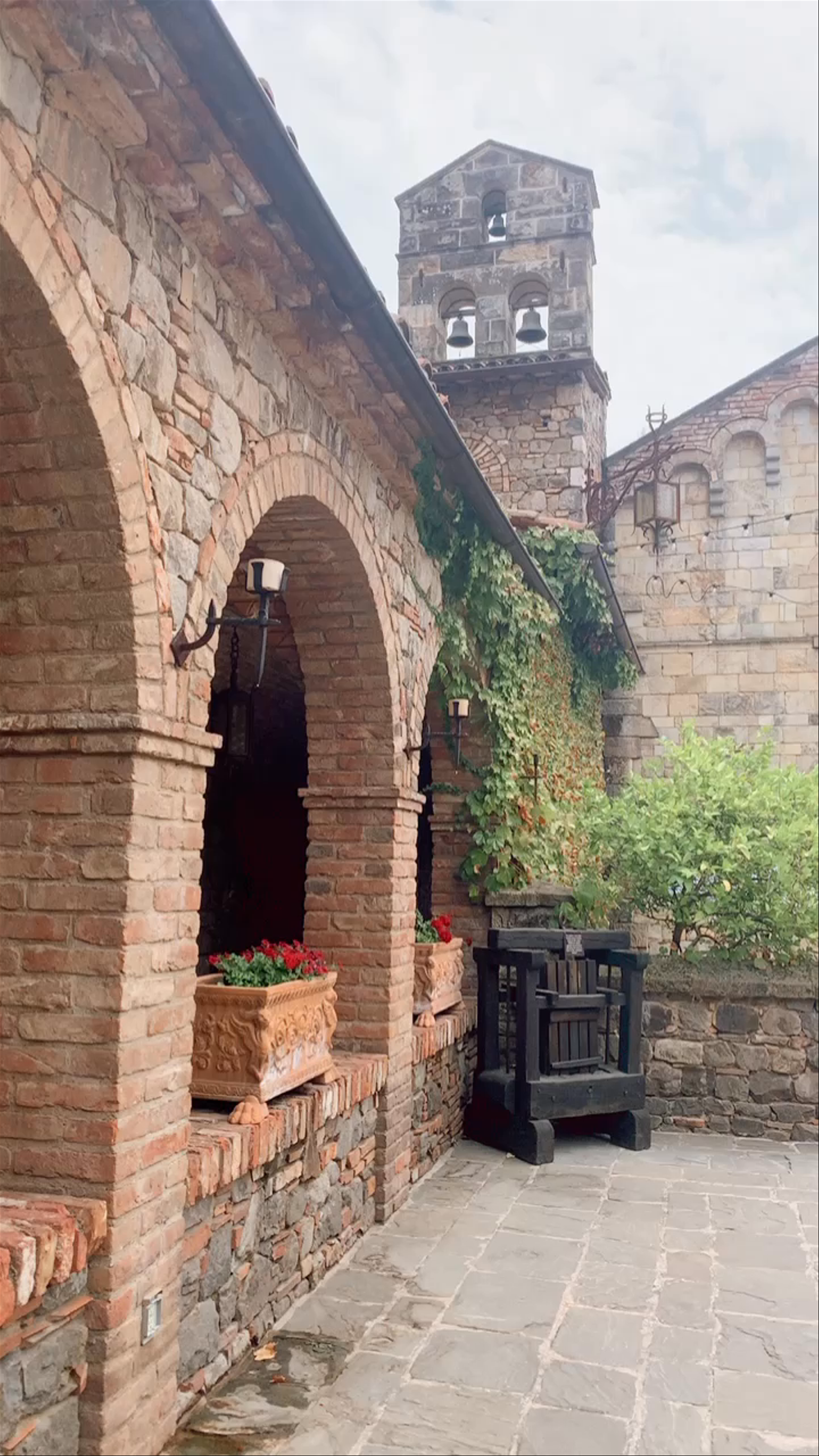 Castello di Amorosa: Medieval Tuscan Castle Experience in Calistoga