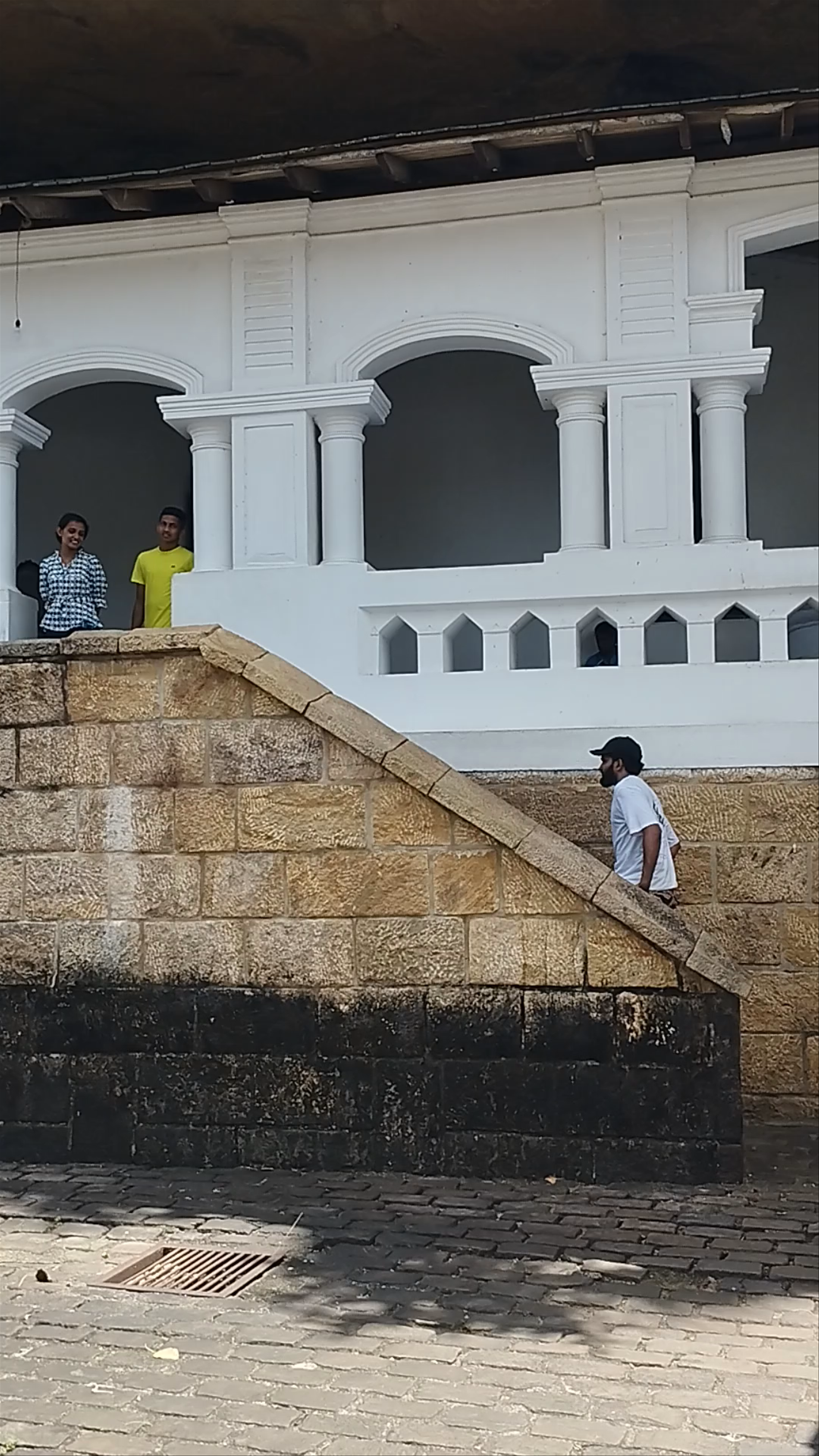 Rangiri Dambulu Rajamaha Viharaya (Dambulla Royal Cave Temple)