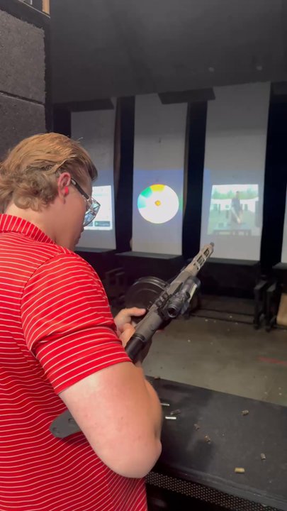 Black Wing Shooting Center - 1 trigger pull with the giggle gun. - Gun/Rifle Ranges Near Me - Delaware, Ohio