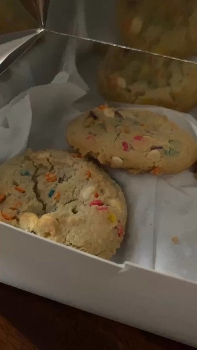 Tiff's Treats - Delicious 3/16/25 - Bakeries Near Me - Manhattan Beach, California
