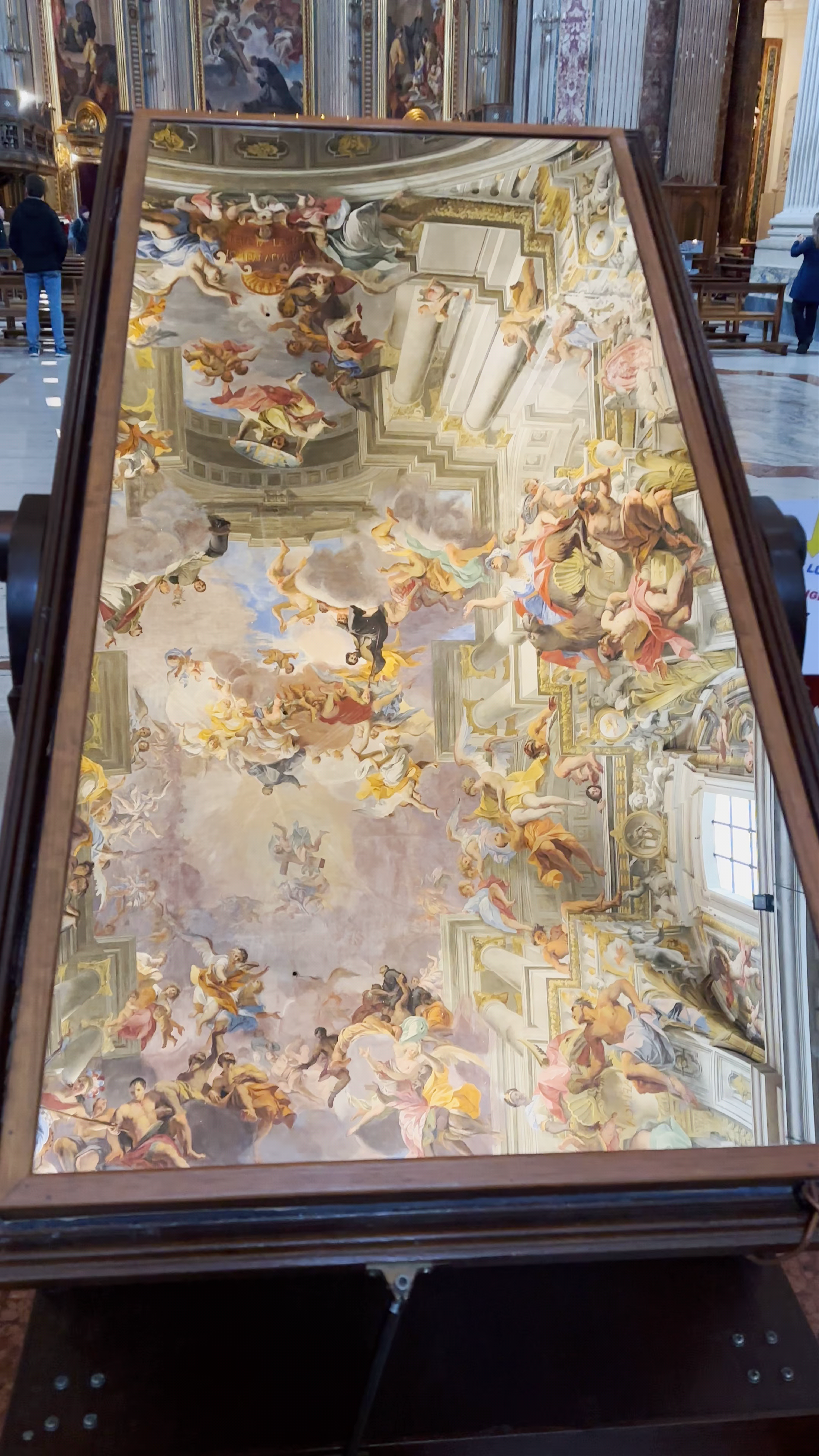 Sant'Ignazio di Loyola: Baroque Frescoes Reflection in Rome