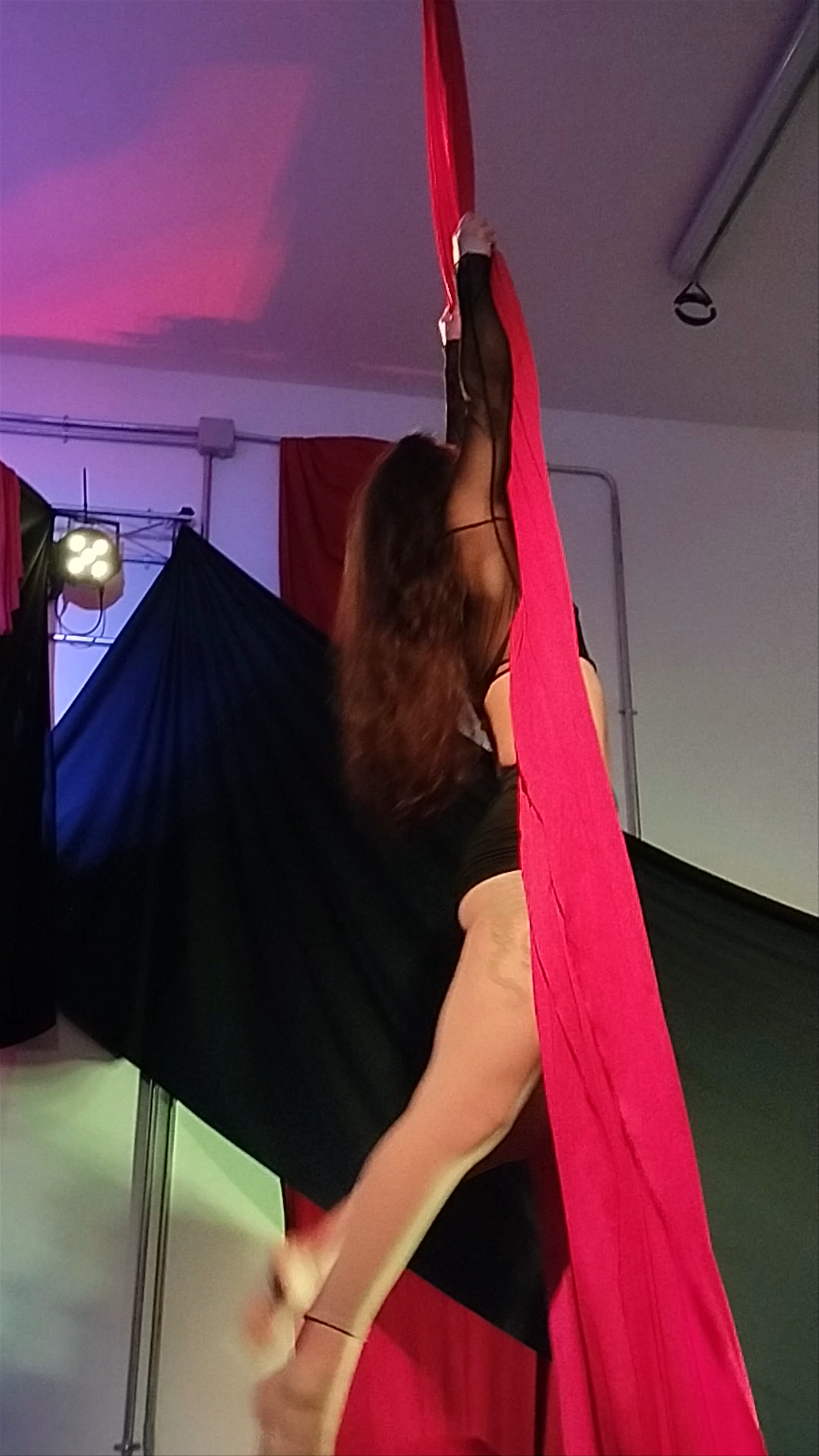 Aerial Silks Performance at L'Occulta, Barcelona