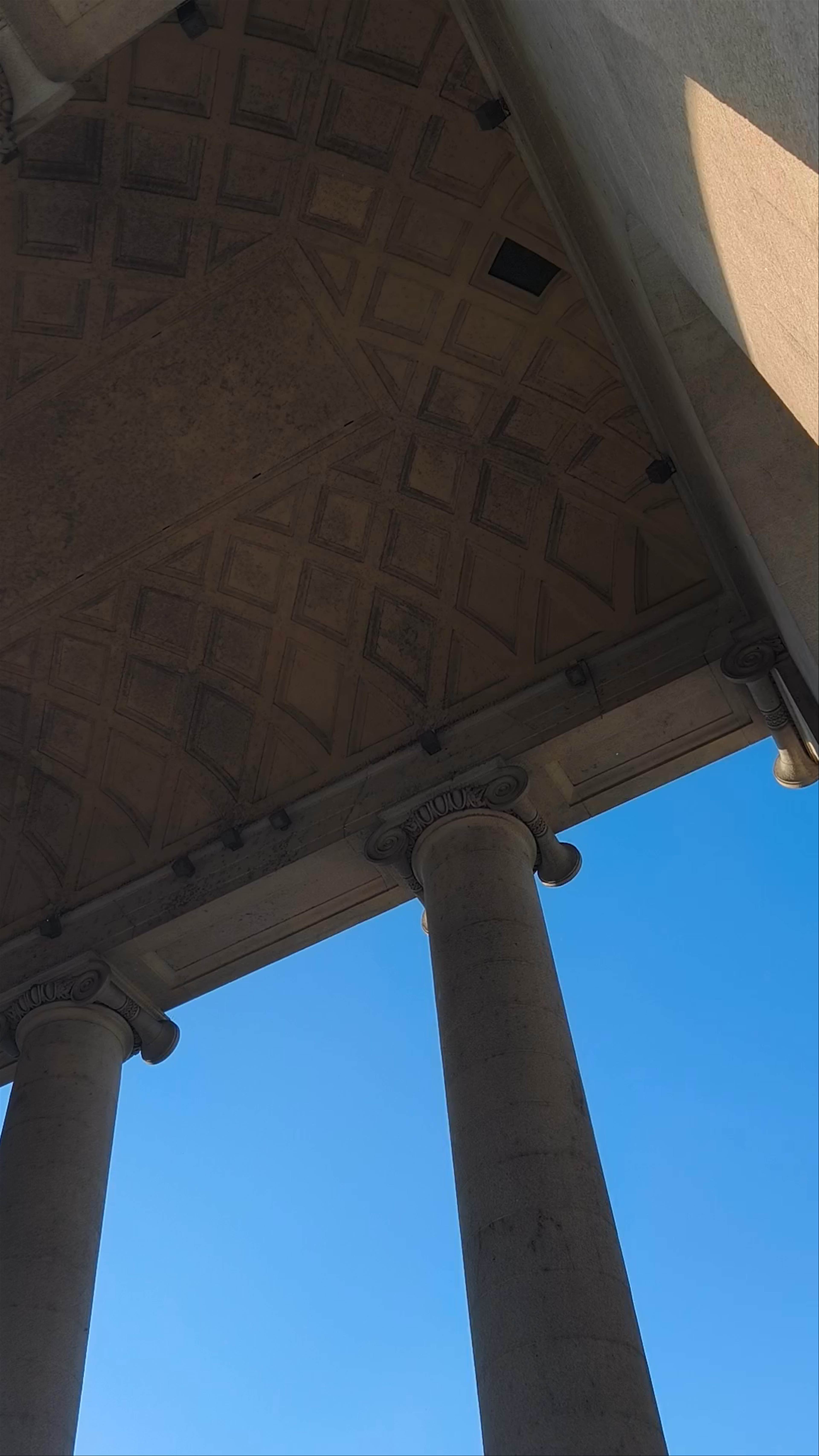 Arco di Porta Ticinese: Milan’s Grand Neoclassical Gateway