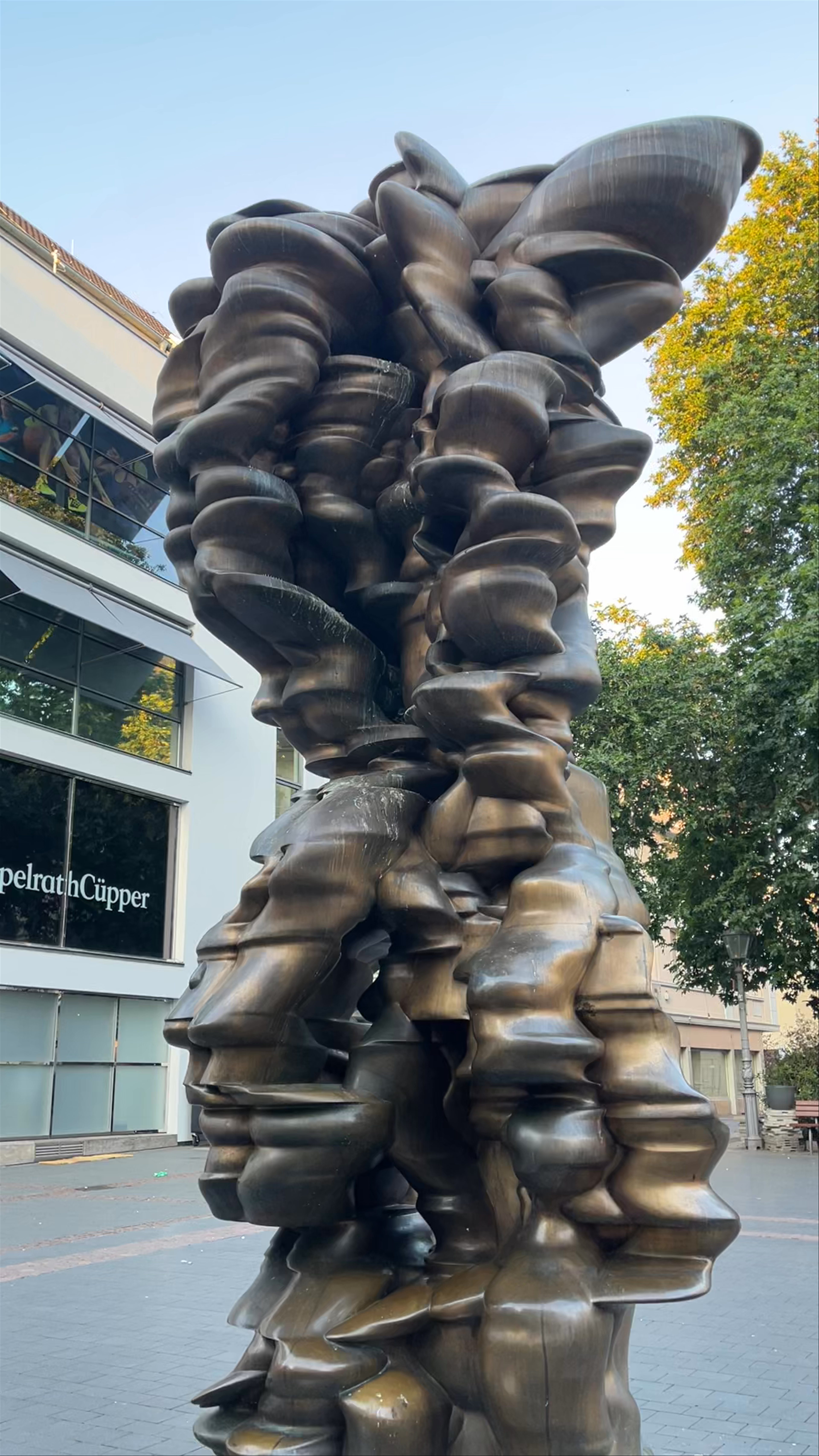 Tony Cragg - Mean Average