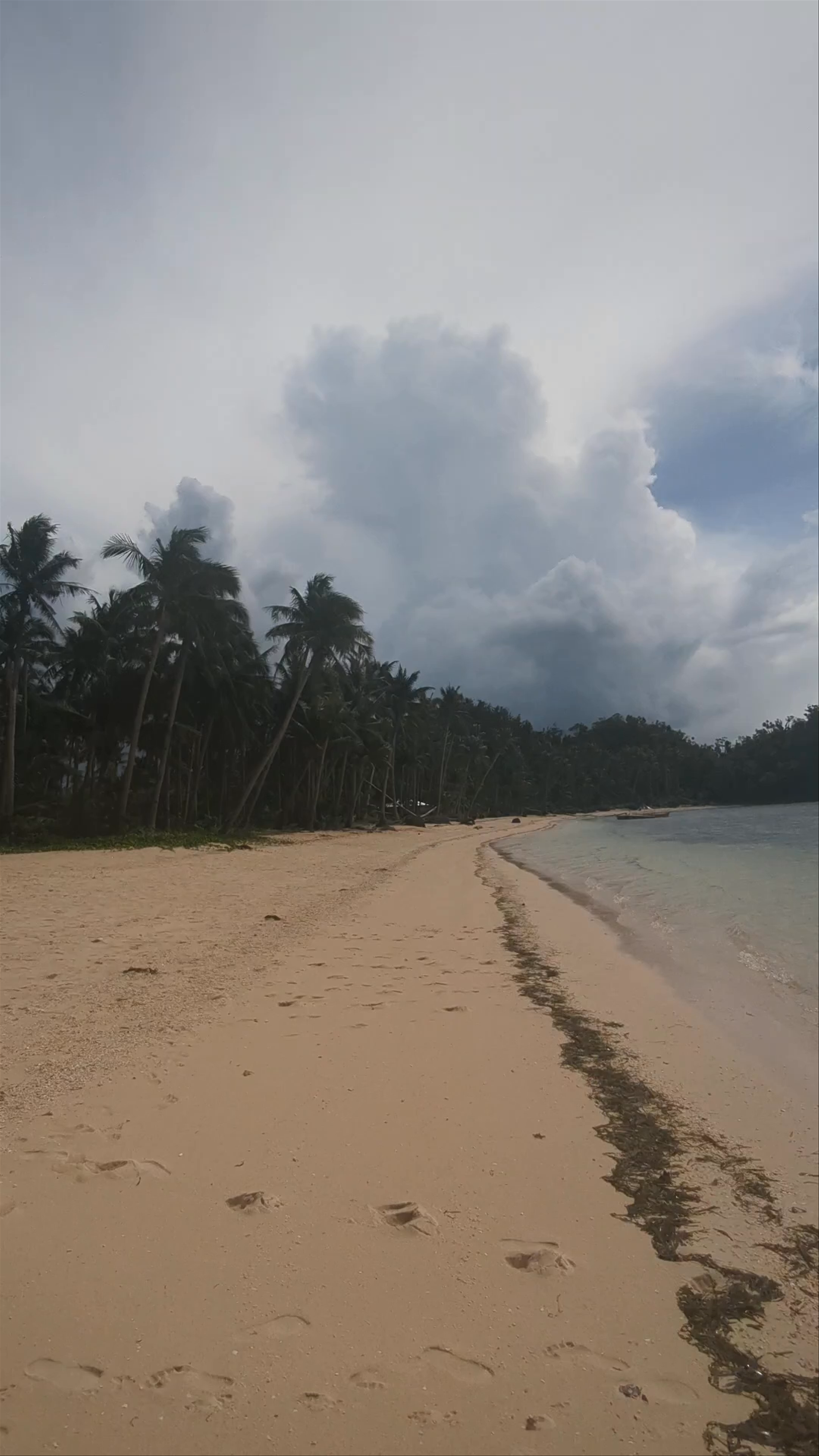 Pamomoan Beach