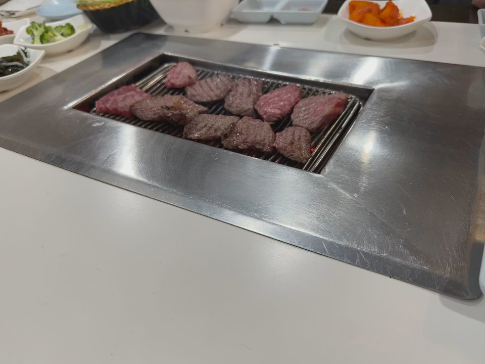 Keum Ho Garden - Sushi Bars Near Me - Edison, New Jersey