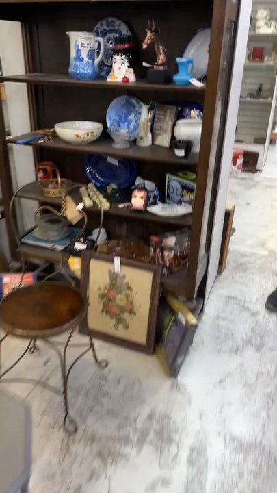 Treasures Antique Mall - Antiques Near Me - Springville, Utah