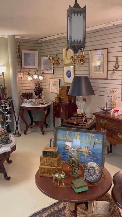 Hanna Antiques Mall - Antiques Near Me - Birmingham, Alabama