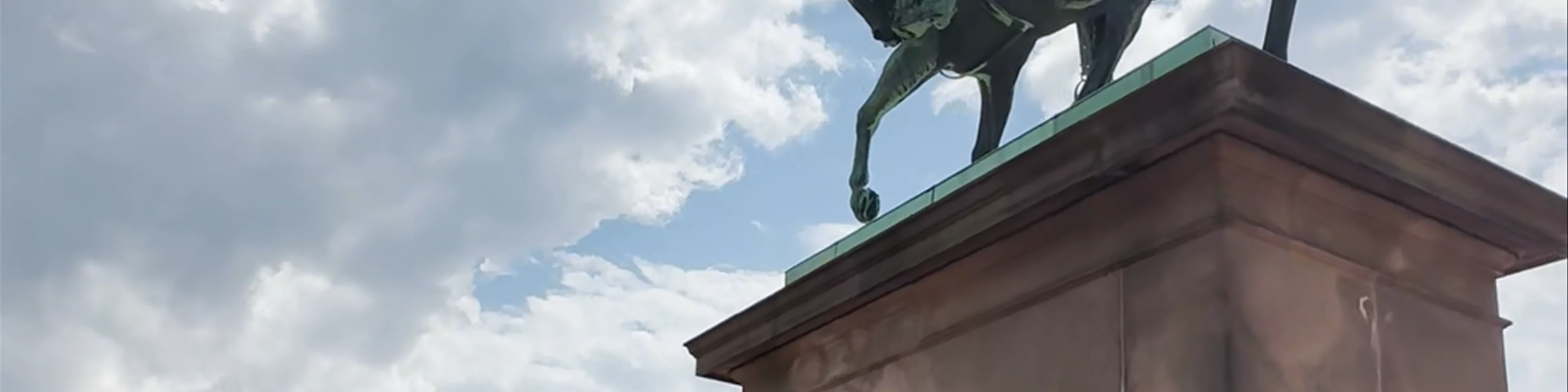 Monumento a Karl Johan