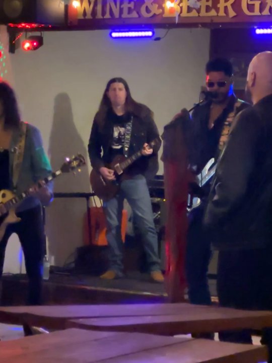 Temecula Wine & Beer Garden - Great place, strong drinks, fun vibes, definitely enjoyed the live music! - Bars Near Me - Temecula, California