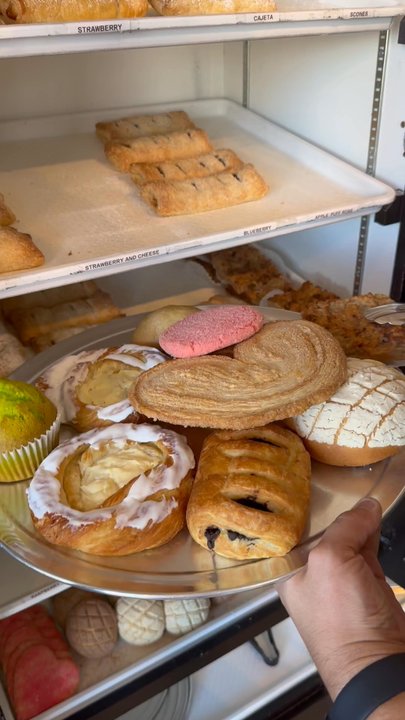 Champis Bakery - The bread and interior of the bakery - Bakeries Near Me - Avondale, Arizona